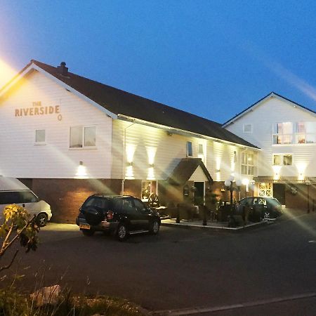 Saltford The Riverside Inn מראה חיצוני תמונה