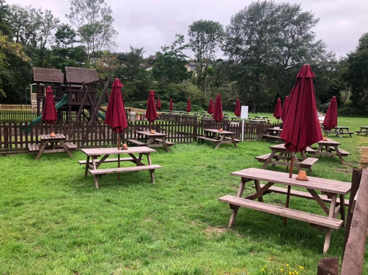 Saltford The Riverside Inn מראה חיצוני תמונה